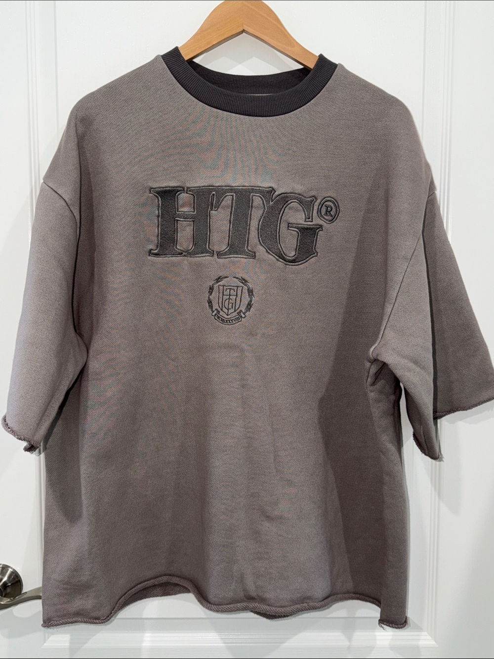HTG Honor The Gift Studio short sleeve crewneck sweatshirt size xlarge NWOT